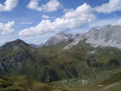 014-Blick zurueck zur Schesaplana (Bildmitte)